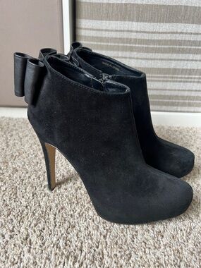 Dolce Vita Black Suede Bow Ankle Booties
